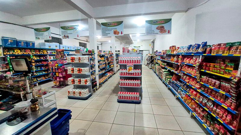 Equipe do Supermercado MiniMax Paramirim parte da sua história e evolução