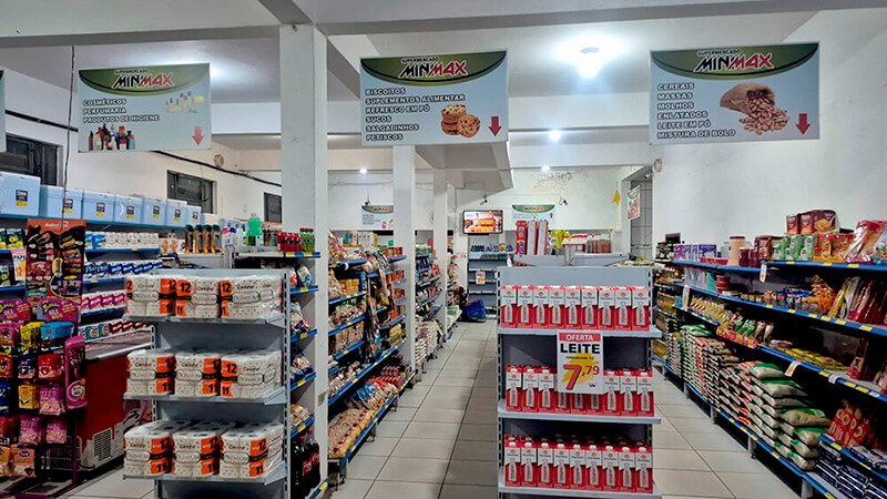 Produtos disponíveis no Supermercado MiniMax Paramirim destacando sua evolução ao longo da história